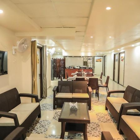 Pretty Garden View Apartment 3Bhk Furnished Flat Near Kashi Vishwanath Temple Váránaszi Kültér fotó